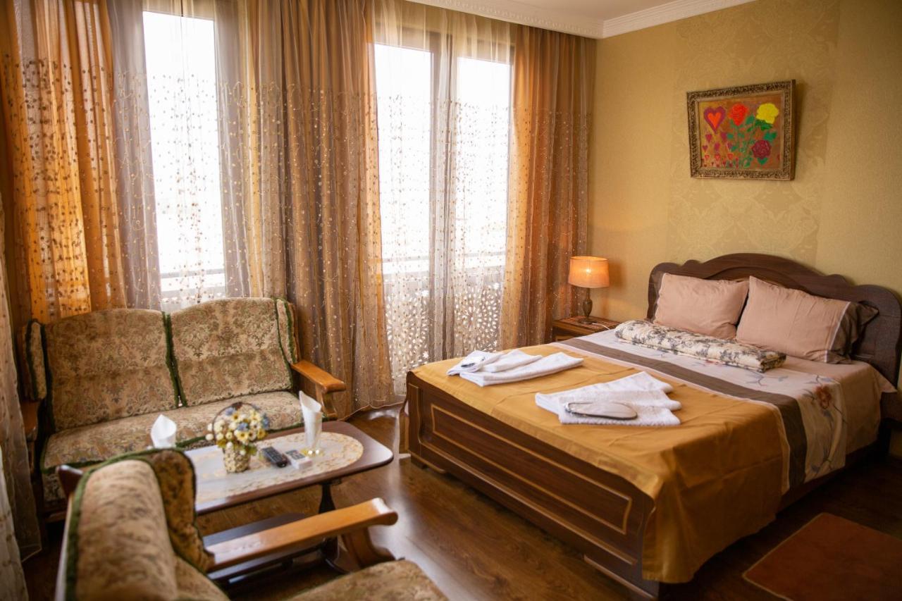 Family Hotel Kolorit Old Tbilisi Ngoại thất bức ảnh