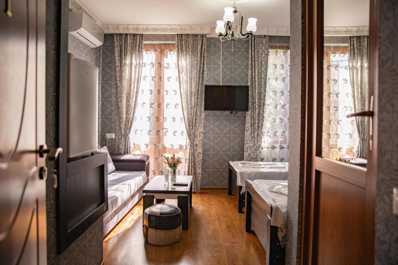 Family Hotel Kolorit Old Tbilisi Ngoại thất bức ảnh