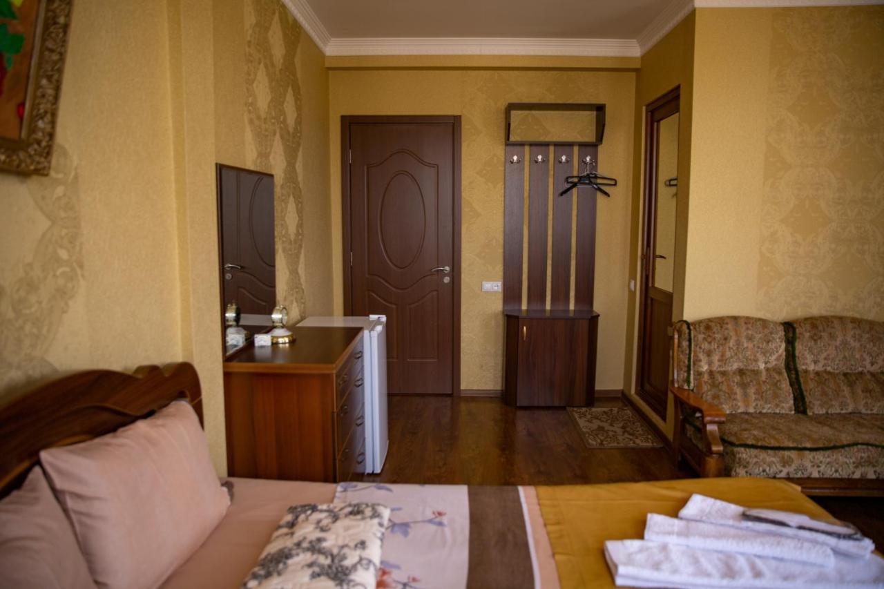 Family Hotel Kolorit Old Tbilisi Ngoại thất bức ảnh