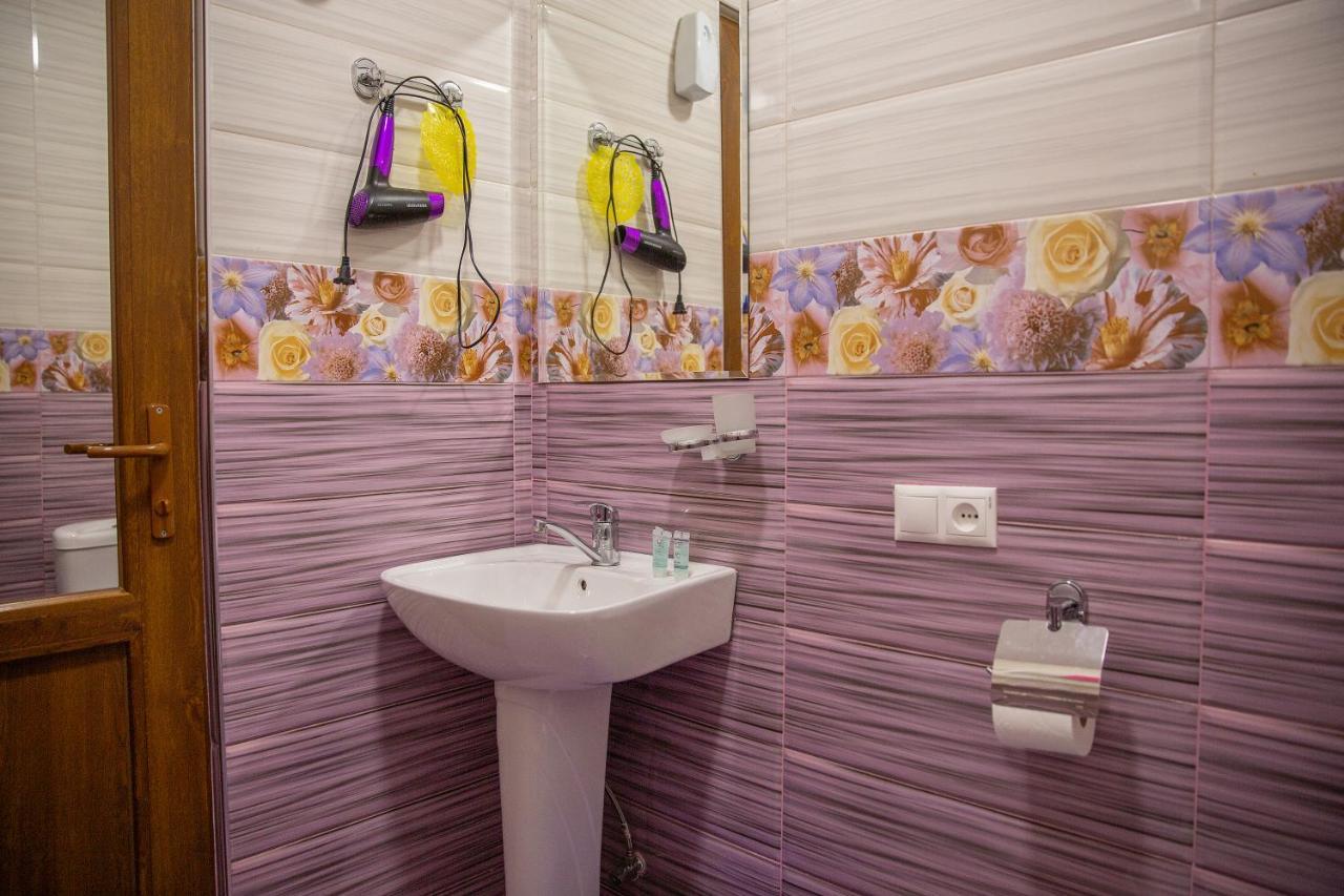 Family Hotel Kolorit Old Tbilisi Ngoại thất bức ảnh