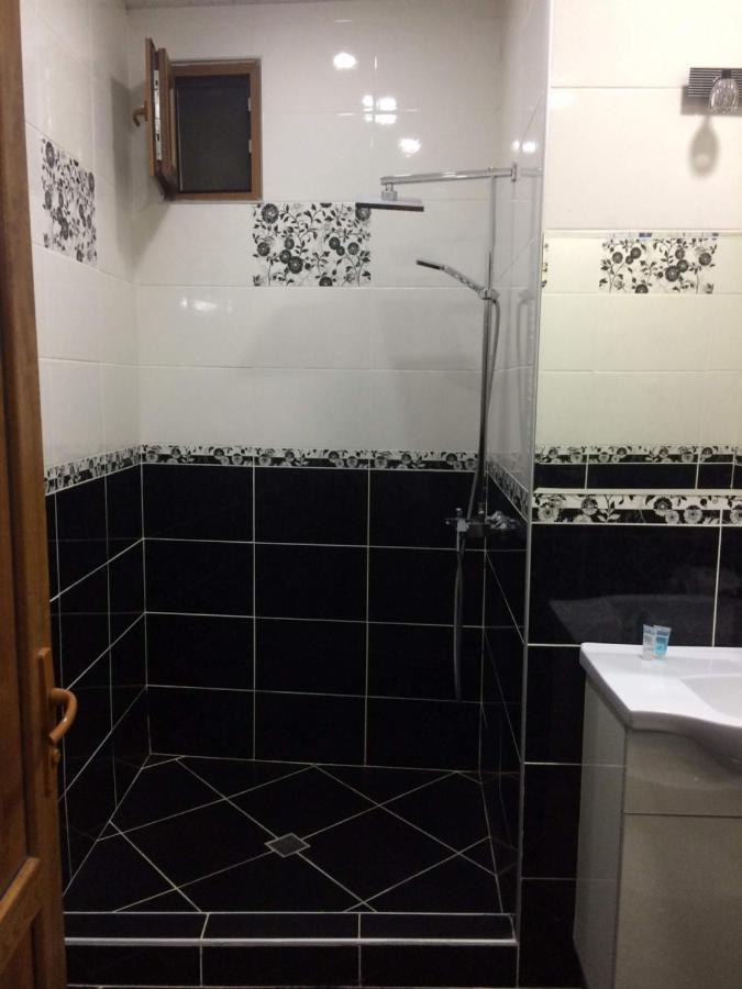 Family Hotel Kolorit Old Tbilisi Ngoại thất bức ảnh